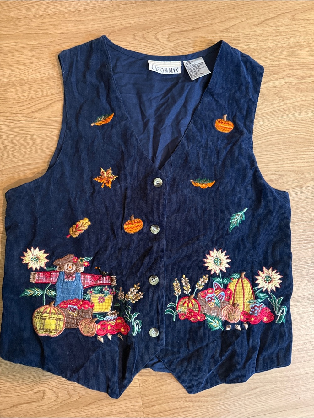 Casey & Max Women’s Navy Embroidered Fall Vest
